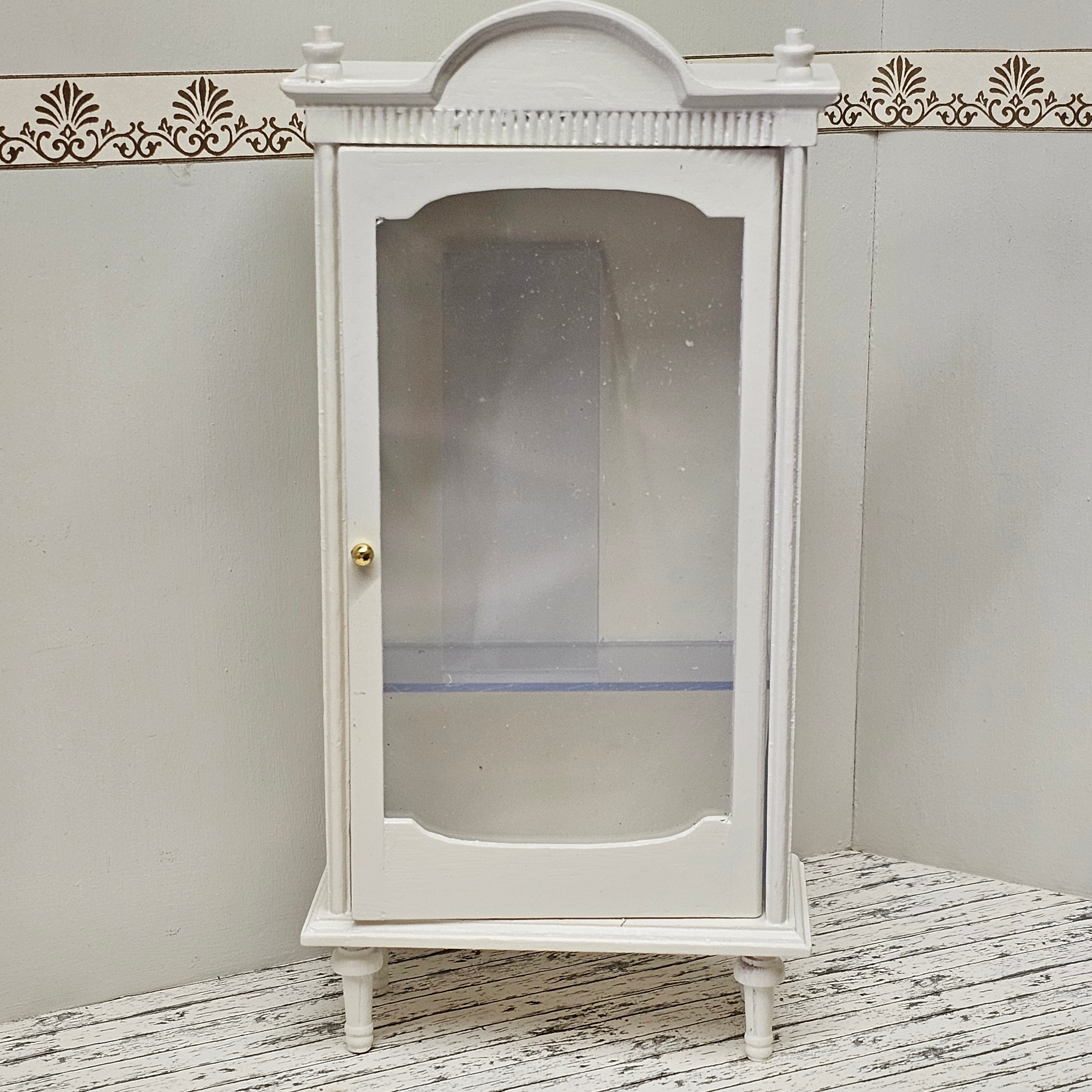 Vitrinenschrank creme