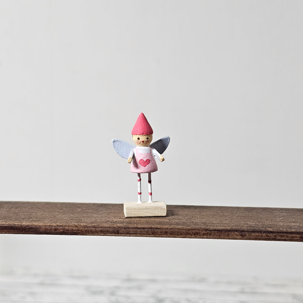 Weihnachtselfe mit Herz
